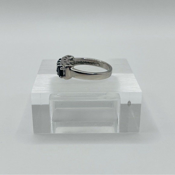 Natural Blue Sapphire Sterling Silver Ring - Picture 5 of 13